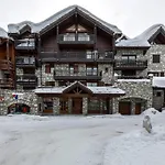 Renove, 4 Pers, Centre Val D'isere, Au Pied Des Pistes - Fr-1-862-48 Appartement